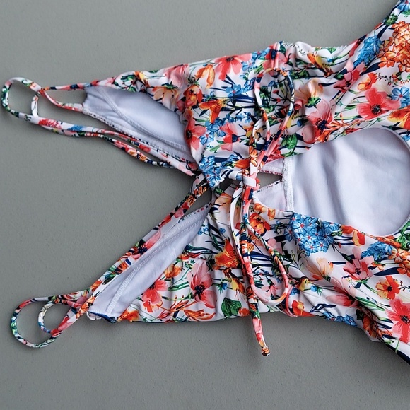 Lucky Brand Bathing Suit - Picture 6 of 6